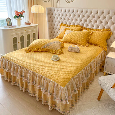 Premium Gold Yellow Jacquard Velvet Bedspread Embroidery Bed Skirt for Bedding